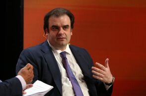 Μήνυμα Πιερρακάκη στους νέους για τις φοροελαφρύνσεις