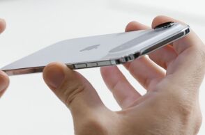 Το iOS 26 της Apple φέρνει νέα χαρακτηριστικά στα iPhone που δίχασαν τους χρήστες - Δείτε πώς να κλείσετε τέσσερις επίμαχες λειτουργίες