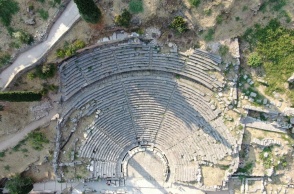 Αρχαίο Θέατρο Δελφών