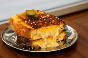 Τι είναι το Tuna Melt σάντουιτς και πού θα το βρεις