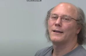 ΗΠΑ: Oμολόγησε σε συνέντευξη πως δολοφόνησε τους γονείς του πριν 8 χρόνια και τους έθαψε στην αυλή