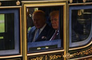 Αποκάλυψη Telegraph: Πώς ο Κάρολος επηρέασε τον Τραμπ για τον πόλεμο στην Ουκρανία