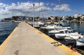 Το λιμανάκι της Πάχης Μεγάρων