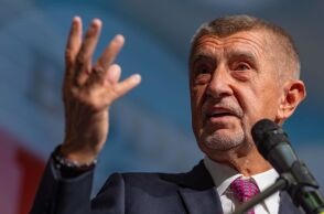 Τσεχία: Το κόμμα ANO του Andrej Babiš κέρδισε τις εκλογές με 34,7% χωρίς αυτοδυναμία - Ανοίγει ο δρόμος για διαπραγματεύσεις σχηματισμού κυβέρνησης.