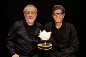 «Ένας Ήρωας με Παντούφλες» στο θέατρο Βέμπο