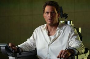 Η Amazon κυκλοφόρησε το τρέιλερ του sci-fi θρίλερ Mercy με τον Κρις Πρατ και τη Ρεμπέκα Φέργκιουσον, όπου η τεχνητή νοημοσύνη κρίνει, δικάζει και εκτελεί.