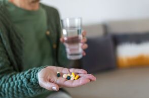 Ο ΠΟΥ προειδοποιεί για ραγδαία αύξηση των ανθεκτικών στα αντιβιοτικά λοιμώξεων παγκοσμίως - Εκατομμύρια ζωές κινδυνεύουν έως το 2050.