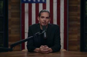 Ο σύμβουλος τεχνητής νοημοσύνης της Meta, Ρόμπι Στάρμπακ, κατηγορείται για διάδοση ψευδών ειδήσεων και ακραίων θέσεων για πυροβολισμούς, εμβόλια και τρανς άτομα