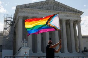 Ο Ντόναλντ Τραμπ και η ιδιόρρυθμη σχέση του με την LGBTQ+ κοινότητα