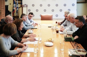 Ο Δ. Αθηναίων τιμά τον Μανώλη Γλέζο δημιουργώντας έναν Πολυχώρο Μνήμης και Δράσης