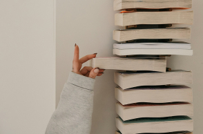 Ελληνική πεζογραφία και ποίηση από τις εκδόσεις Βακχικόν