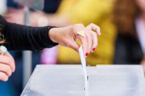 Δείτε live την εκδήλωση του Κύκλου Ιδεών για το πολιτικό και κοινωνικό αδιέξοδο που αποτυπώνουν οι δημοσκοπήσεις στην Ελλάδα - Σήμερα στις 18:00