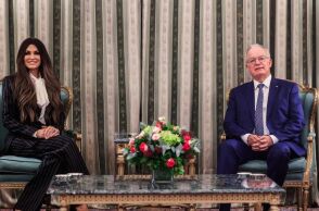 Η Κίμπερλι Γκιλφόιλ επέδωσε τα διαπιστευτήριά της στον Πρόεδρο της Δημοκρατίας, Κωνσταντίνο Τασούλα, και ανέλαβε επίσημα καθήκοντα πρέσβη των ΗΠΑ στην Ελλάδα.