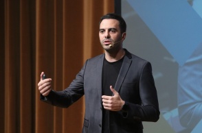 Μανώλης Χριστοδουλάκης