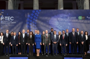 Μαύρες πλερέζες για τη στρατηγική αναβάθμιση της πατρίδας 