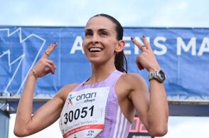 42ος Αυθεντικός Μαραθώνιος Αθήνας: Πανελλήνιο ρεκόρ από Μαρινάκου στα 10χλμ.