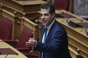 Θάνος Πλεύρης