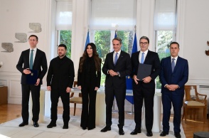 Μητσοτάκης και Ζελένσκι υπέγραψαν τη συμφωνία για τη μεταφορά αερίου από την Ελλάδα στην Ουκρανία