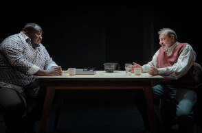 Άσπρο Μαύρο στο θέατρο Επί Κολωνώ