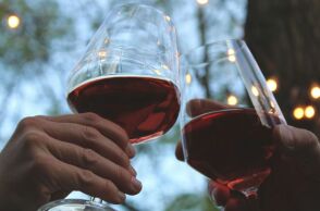 Η τρίτη Πέμπτη κάθε Νοέμβρη, φέτος 20 του μηνός, παραδοσιακά ανήκει στα Beaujolais Nouveau της Γαλλίας