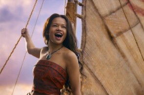 Κυκλοφόρησε το πρώτο trailer της live-action Moana της Disney - Ο Ντουέιν Τζόνσον επιστρέφει ως Μάουι, ενώ τη Μοάνα υποδύεται η 17χρονη Κάθριν Λαγκα’άια.