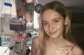 Η 25χρονη Άναλις Χόλαντ επιλέγει ιατρική συνδρομή στον θάνατο μετά από χρόνια εξουθενωτικής ασθένειας © GoFundMe