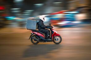 Κώστας Ν.: Ο διανομέας δεν είναι παιδί για τα θελήματα