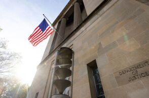 ΗΠΑ: Νεοναζί από τη Γεωργία ομολόγησε ενοχή για σχέδιο δηλητηρίασης παιδιών και προτροπή σε εγκλήματα μίσους σε εβραϊκά σχολεία της Νέας Υόρκης. 