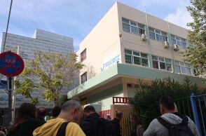 Το υπουργείο Παιδείας τονίζει ότι το 2ο Ειδικό Σχολείο Πειραιά, όπου πέθανε 13χρονη μαθήτρια, ήταν πλήρως στελεχωμένο -Περιγράφει τη σύνθεση του προσωπικού 