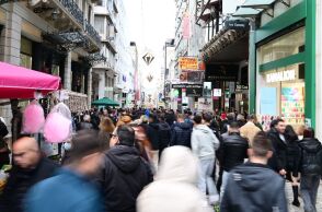 Ποιες Κυριακές είναι ανοιχτά τα μαγαζιά και τα σούπερ μάρκετ