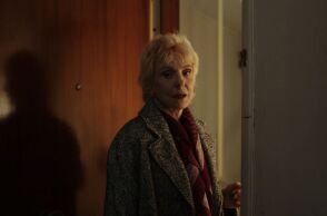 Κέντρο Διοτίμα: Καμπάνια για ενδοοικογενειακή βία σε γυναίκες 65+ με ταινία της Ελίνας Ψύκου και πρωταγωνίστρια τη Ναταλία Τσαλίκη 