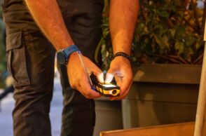 Ο Δήμος Αθηναίων προχωρά σε 14 προσωρινές σφραγίσεις καταστημάτων για παράνομα τραπεζοκαθίσματα - Αυστηρότερα πρόστιμα και κυρώσεις