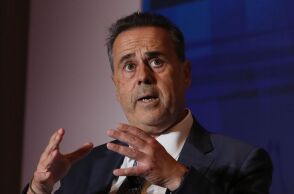 Παπασταύρου για λειψυδρία: Τα αποθέματα νερού είναι 400 εκ. κυβικά μέτρα, στην Αττική καταναλώνουμε 250 εκ. το χρόνο 