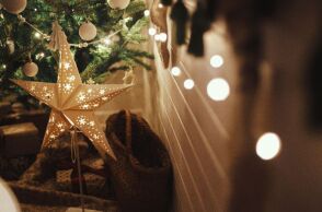 Κάλαντα: Μήπως φέτος να τα πούμε κι εμείς; Πώς βοηθούν εγκέφαλο και αναπνοή