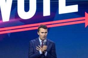 Wikipedia: Τα 20 πιο διαβασμένα λήμματα του 2025 - Ο Τσάρλι Κερκ στην κορυφή με 45 εκατ. προβολές παγκοσμίως - Οι πιο δημοφιλείς αναζητήσεις της χρονιάς