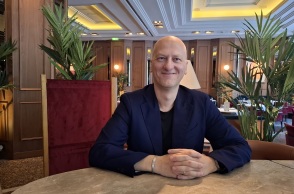 Ο Θεοφάνης Τάσης απέναντι στον αλγοριθμικό του σωσία