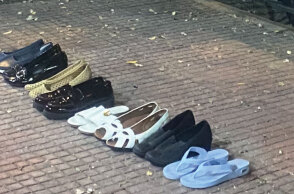 Τίνος είναι αυτά τα παπούτσια;