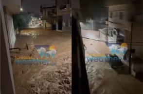 Σφοδρό χτύπημα της κακοκαιρίας Byron στη Μάνδρα - Οι δρόμοι μετατράπηκαν σε ποτάμια