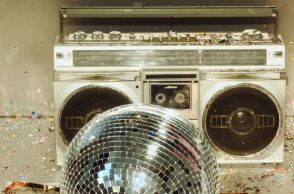 Christmas Night Out στο Σύνταγμα με Voice 102.5