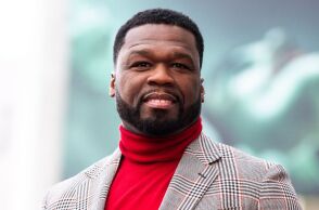 Ο 50 Cent υποστηρίζει ότι ο Σον Diddy Κομπς του έστειλε ένα «παράξενο δώρο» μετά την κυκλοφορία του εκρηκτικού ντοκιμαντέρ Sean Combs: The Reckoning στο Netflix