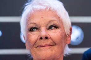 Η ηθοποιός Τζούντι Ντεντς μίλησε για την επιδείνωση της όρασης και της μνήμης της - Δυσκολεύεται να θυμηθεί άμεσα ραντεβού, αλλά μπορεί να απαγγείλει Σαίξπηρ.