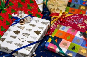 Πότε μπαίνει στους λογαριασμούς το δώρο Χριστουγέννων 2025