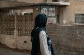 Ιράν: Δε θα εκτελεστεί 25χρονη για τη δολοφονία του βίαιου συζύγου της - Τον είχε παντρευτεί στα 12 της