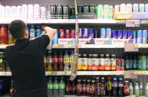 Ενεργειακά ποτά: Υπέρμετρη κατανάλωση αυξάνει τον κίνδυνο καρδιαγγειακών νοσημάτων και εγκεφαλικού επεισοδίου, προειδοποιούν οι γιατροί.