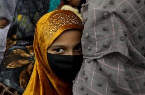 Η Αυστρία απαγορεύει τη μαντίλα για κορίτσια κάτω των 14 ετών - Οργανώσεις δικαιωμάτων και η μουσουλμανική κοινότητα καταγγέλλουν στοχοποίηση