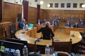 Βουλευτής - Δικαστής Dredd