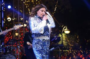 Έλενα Παπαρίζου: Τι θα γίνει με τις εμφανίσεις της στο The Voice και στη μουσική σκηνή