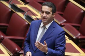 Κατρίνης: «Ο μικρός μου γιος οδηγούσε χωρίς δίπλωμα, πράξη αδικαιολόγητη – Ο νόμος ισχύει για όλους»