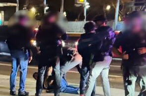 Οικογενειακό θρίλερ στο Χόλιγουντ: Η στιγμή της σύλληψης του Νικ Ράινερ και ο καβγάς πριν το στυγερό έγκλημα