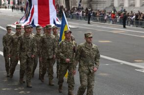 «Οι γιοι και οι κόρες μας να ετοιμαστούν να πολεμήσουν», προειδοποιεί ο αρχηγός Ενόπλων Δυνάμεων της Βρετανίας